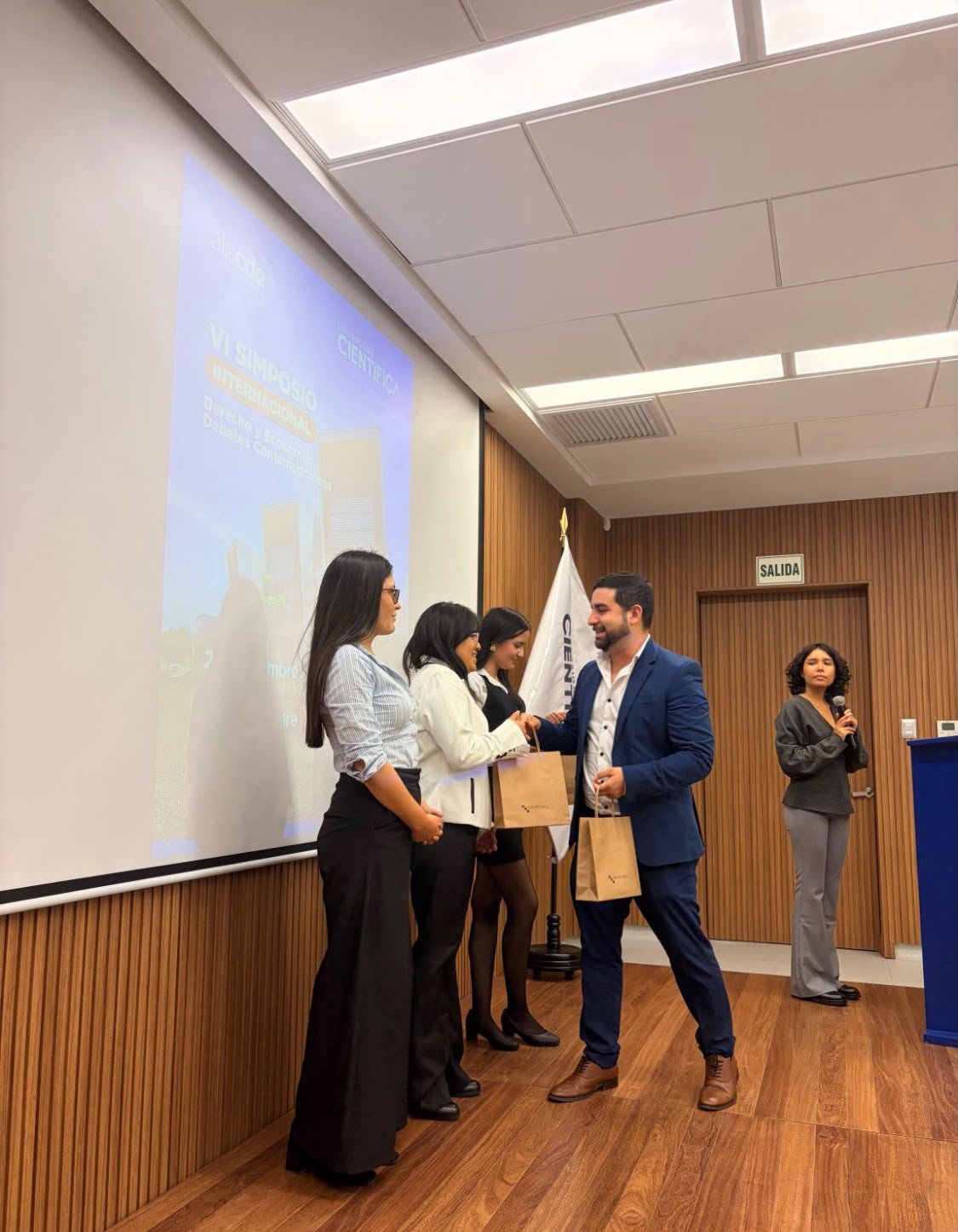Premiación del V Coloquio Internacional de Estudiantes ALACDE